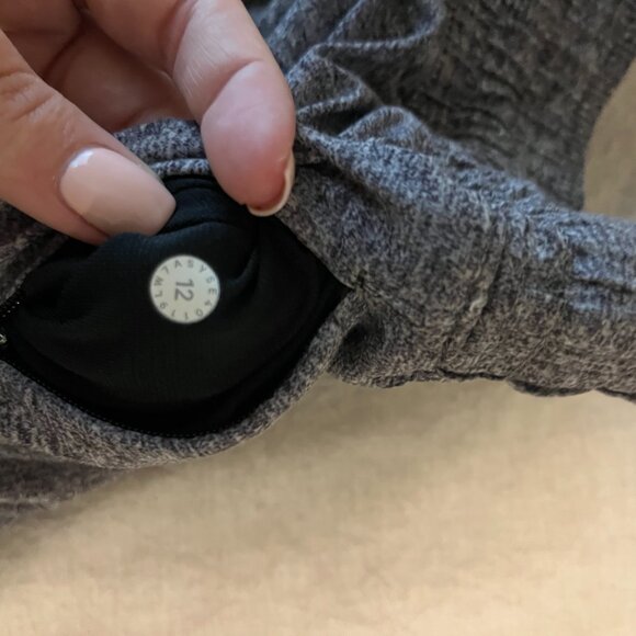 Lululemon Choose a Side Short - Picture 4 of 4